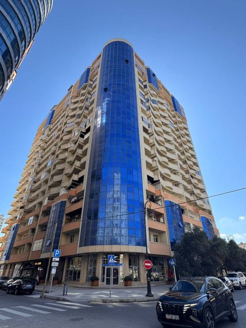 Satılır 4 otaqlı yeni tikili 177.5 m² — Bakı