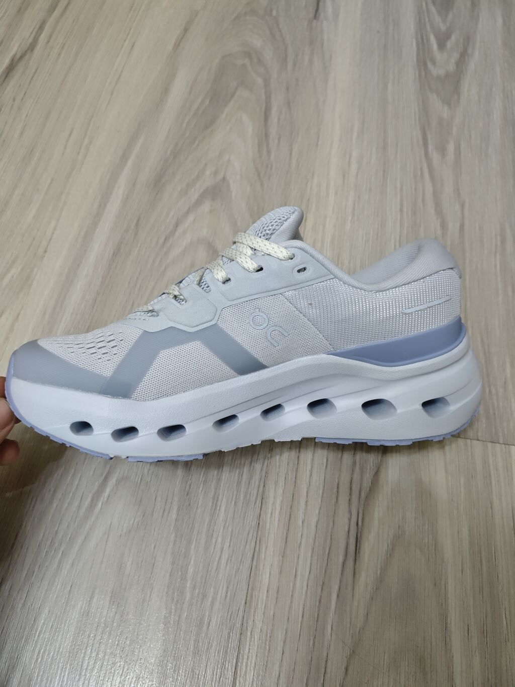 OnRunner Cloudrunner swiss engineering OnRunner Cloudrunner Şəkildəki — Krossovkalar, Bakı (3)