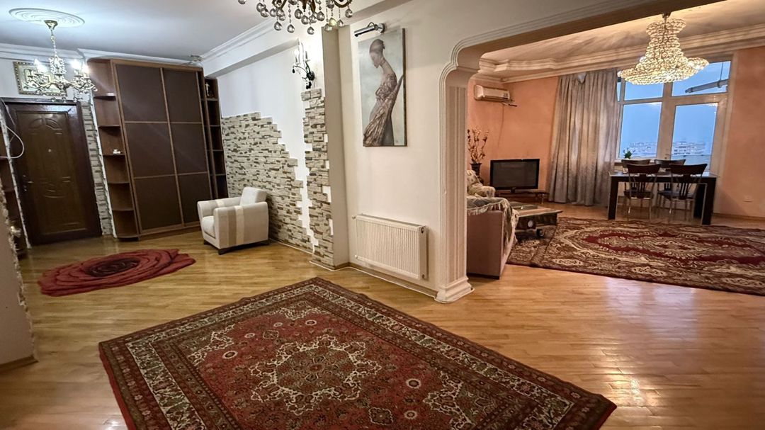 İcarəyə verilir 3 otaqlı yeni tikili 160 m² — Mənzil, Bakı (2)