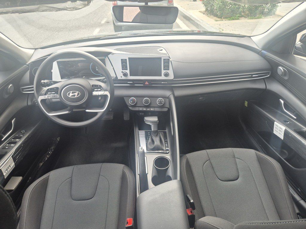 Hyundai Elantra, 1.6 L, 2026 il, 1 600 km — Avtomobillər, Bakı (12)