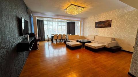 Kirayə 4 otaqlı mənzil – Xətai metrosuna yaxın, Natiq Əliyev küç — Kəmalə xanım — Apartment