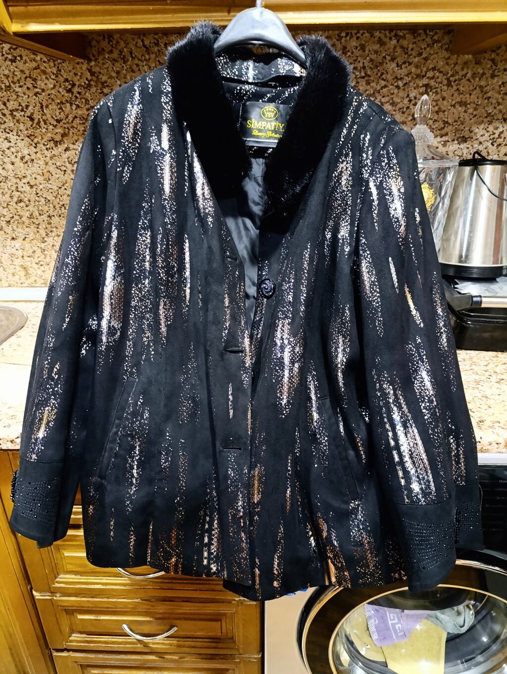 Kurtka təmiz zamsha-nabuk materialdır,vorotniki — Jaketlər, Bakı (5)