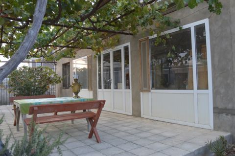Satılır 6 otaqlı həyət evi/bağ evi 150 m² — Bakı