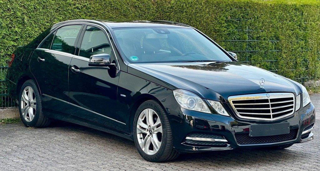 Mercedes E 220, 2.1 L, 2010 il, 217 500 km — Avtomobillər, Bakı (2)