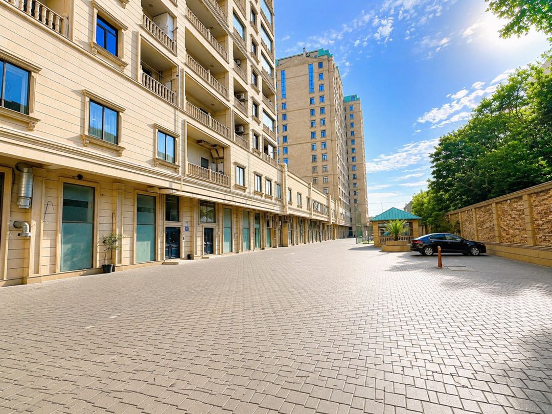Satılır 4 otaqlı yeni tikili 232 m² — Mənzil, Bakı (9)