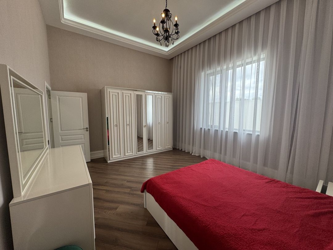 Satılır 4 otaqlı həyət evi/bağ evi 200 m² — Ev, villa, Bakı (10)