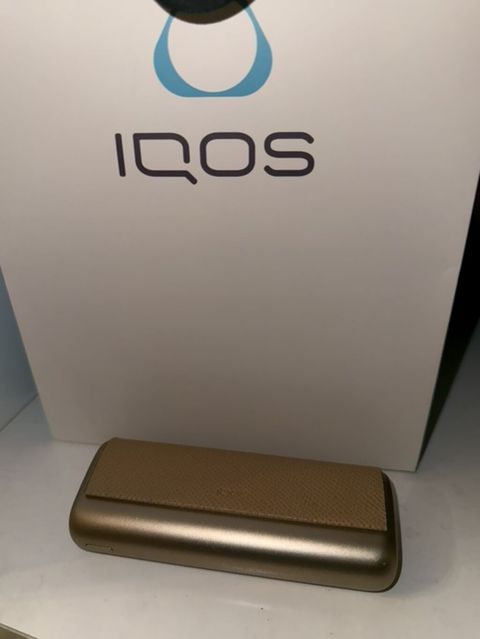 Iqos Iluma şarj qutusu satılır. İdeal vəziyyətdədir, tam işləkdir — Bakı