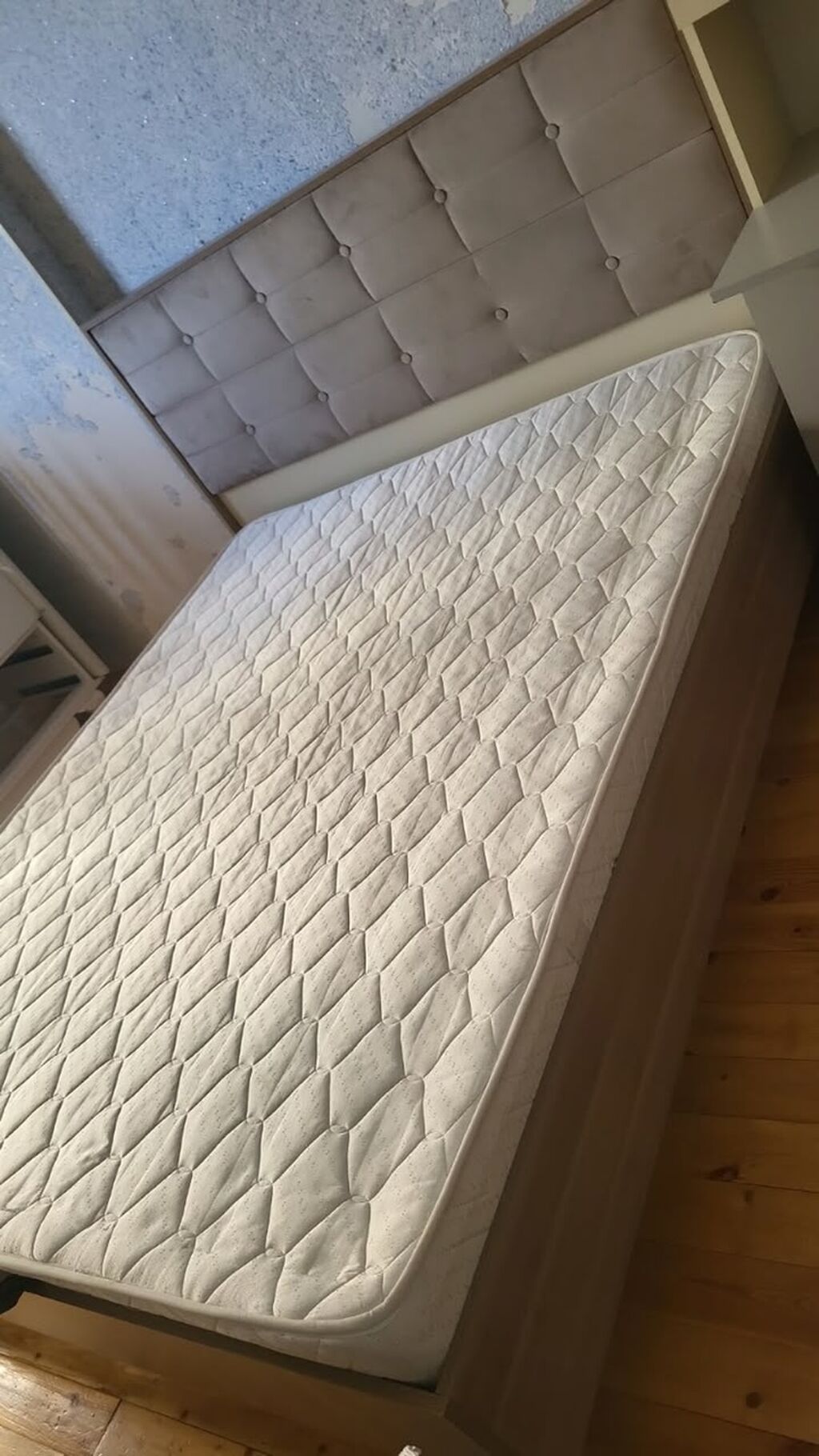 Taxt matrasla bir yerde. 120azn. bazalidi seliqeli istifade edilib — Yataq otağı mobilya dəstləri, Bakı