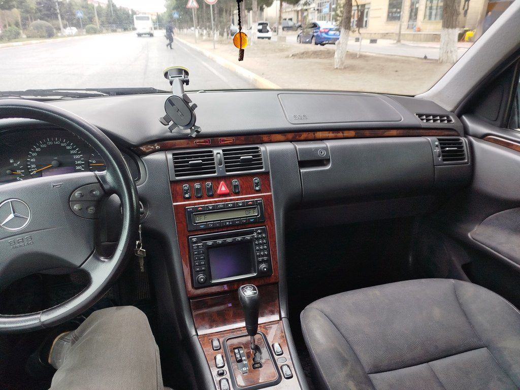 Mercedes E 270, 2.7 L, 2000 il, 489 535 km — Avtomobillər, Sumqayıt (10)
