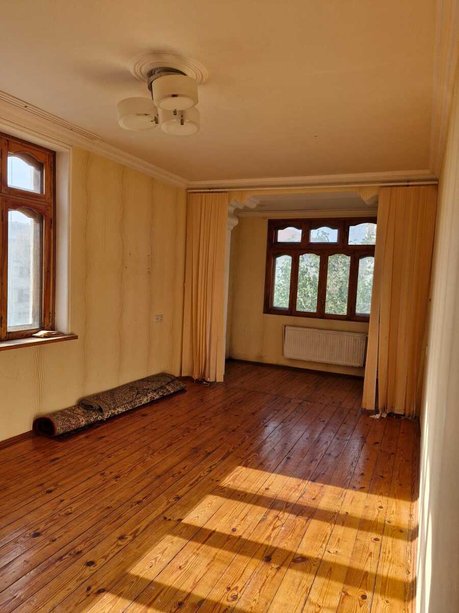 Satılır 2 otaqlı köhnə tikili 45 m² — Mənzil, Bakı