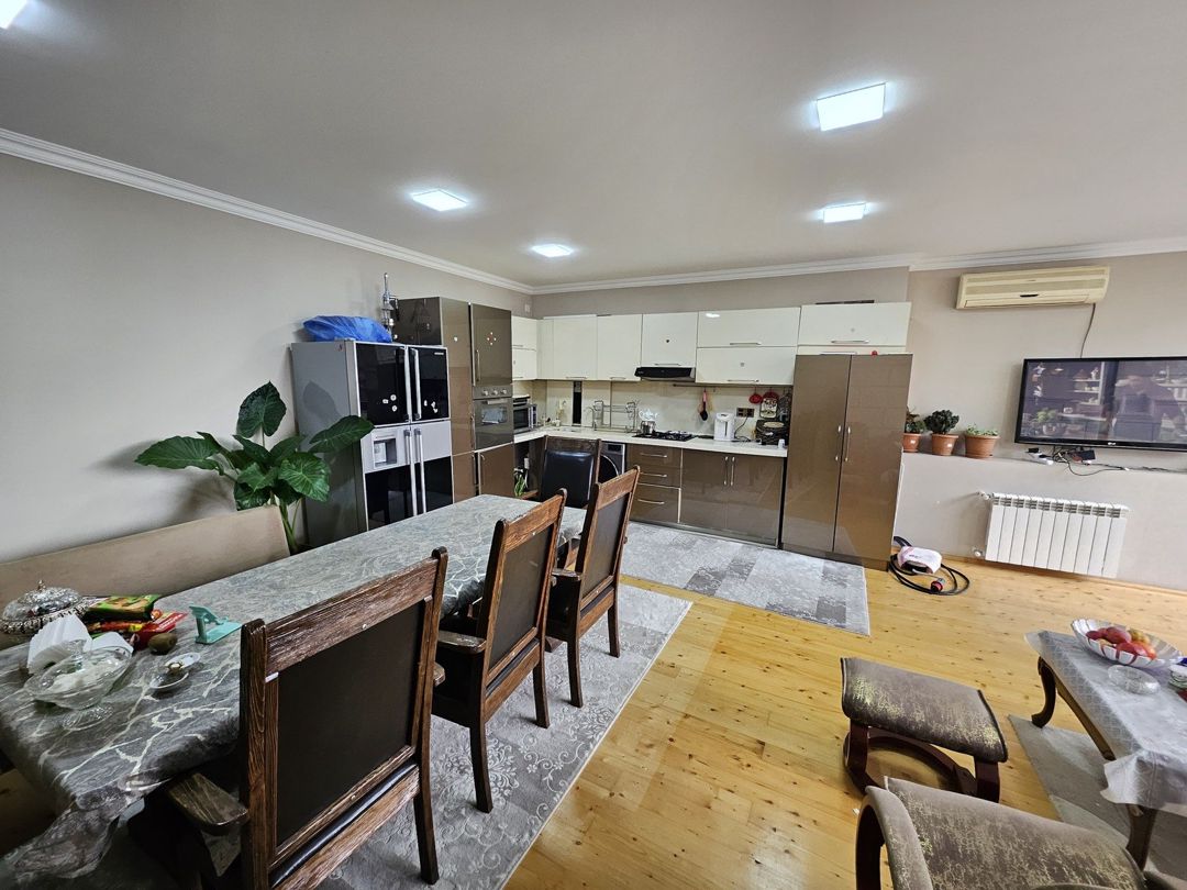 Satılır 8 otaqlı həyət evi/bağ evi 330 m² — Ev, villa, Bakı (4)