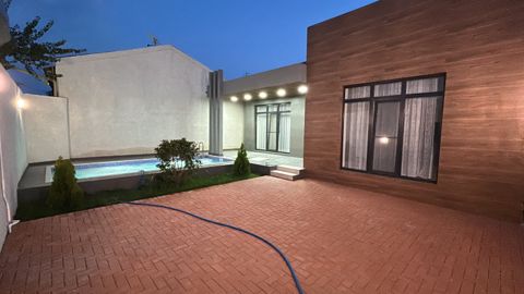 Satılır 5 otaqlı həyət evi/bağ evi 130 m² — Bakı