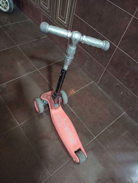 Uşaq skuter “Cool Master” mini scooter - 3 təkərli dizayn: 2 ön, 1 — Bakı