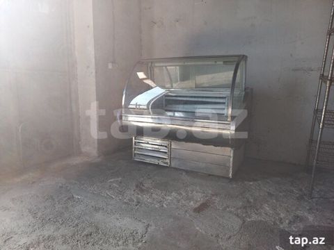 Soyuducu vitrin – satış üçün - Şüşə ön panel və geniş baxış bucağı — Sumqayıt