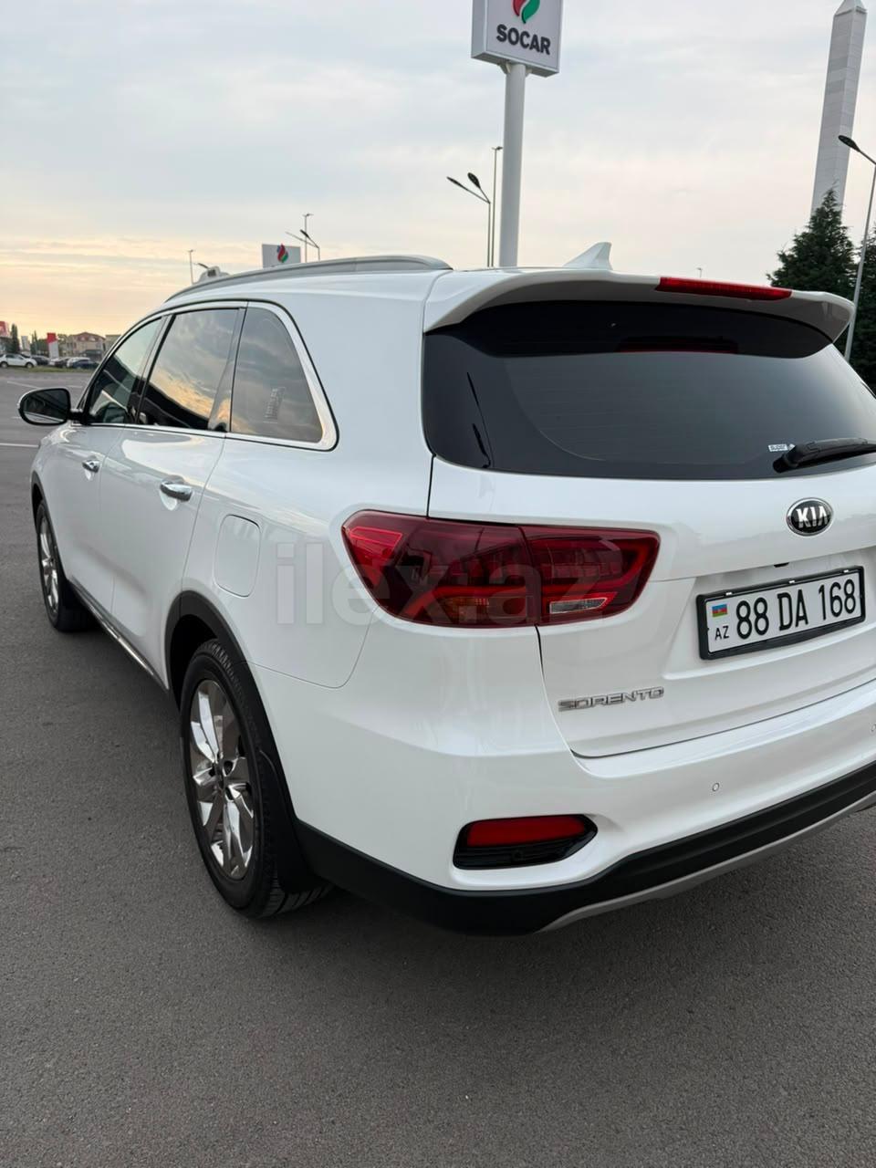 2019 Kia Sorento, 2.0 L, 2019, 150,000 km 88-DA-168 — Avtomobillər, Bakı (4)