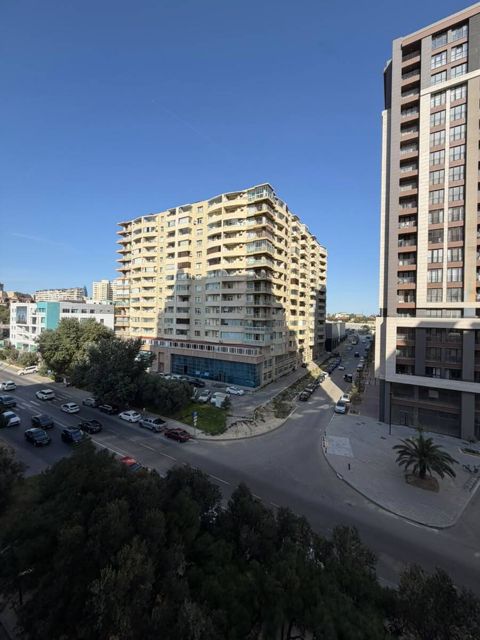 Satılır 2 otaqlı yeni tikili 122 m² — Bakı