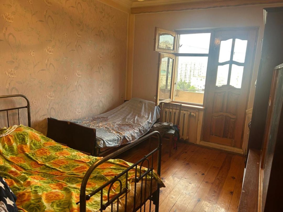 Satılır 3 otaqlı köhnə tikili 90 m² — Mənzil, Bakı (5)