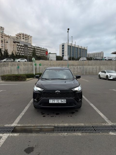 Toyota Corolla Cross, 2.0 L, 1.31 kWh, 2026 il, 3 712 km — Bakı