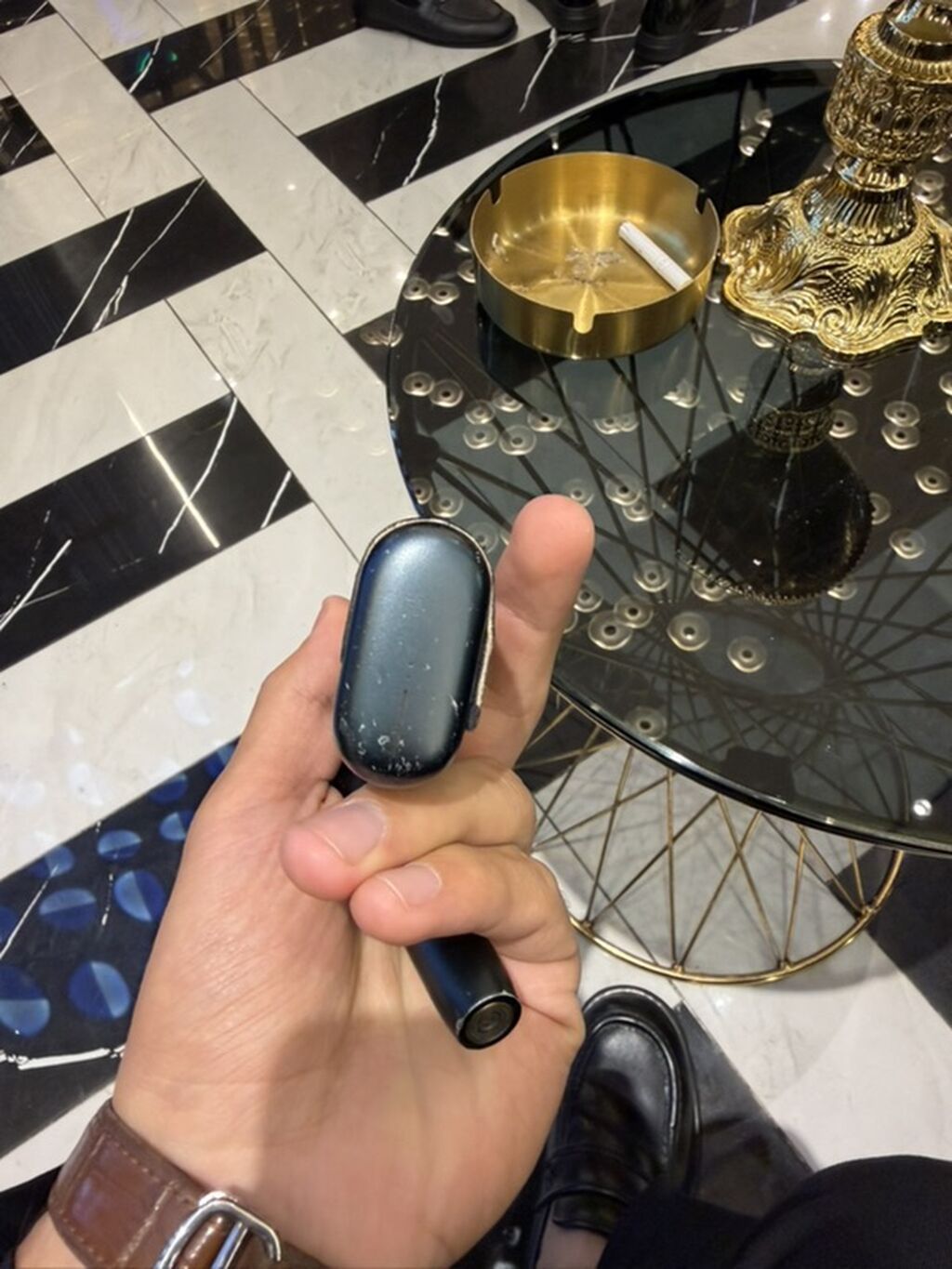 Islenmis iqos sekilde gorunduyu kimidir ciziqlari var sadece basqa bir — Elektronik siqaretlər, Bakı (6)
