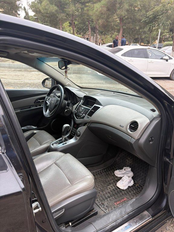 Chevrolet Cruze, 1.8 L, 2010 il, 276 000 km 90-TO-753 — Avtomobillər, Sumqayıt (8)