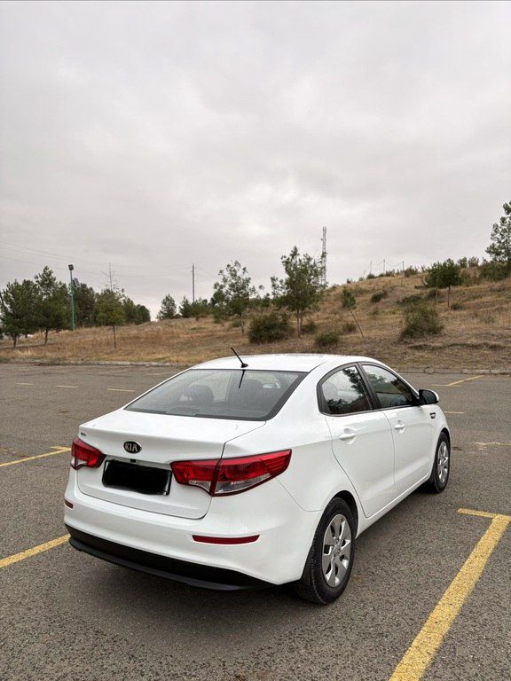 Kia Rio, 1.6 L, 2017 il, 60 000 km — Avtomobillər, Göyçay (4)
