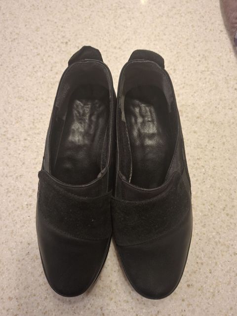 Qadın ayaqqabısı – qara rəng, slip-on model - Üst material: dəri və — Bakı