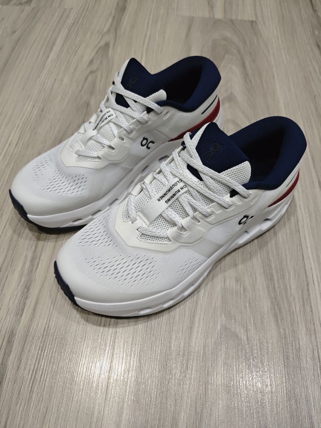 OnRunner Cloudrunner Şəkildəki ayaqqabı On running firmasının on — Krossovkalar, Bakı (2)