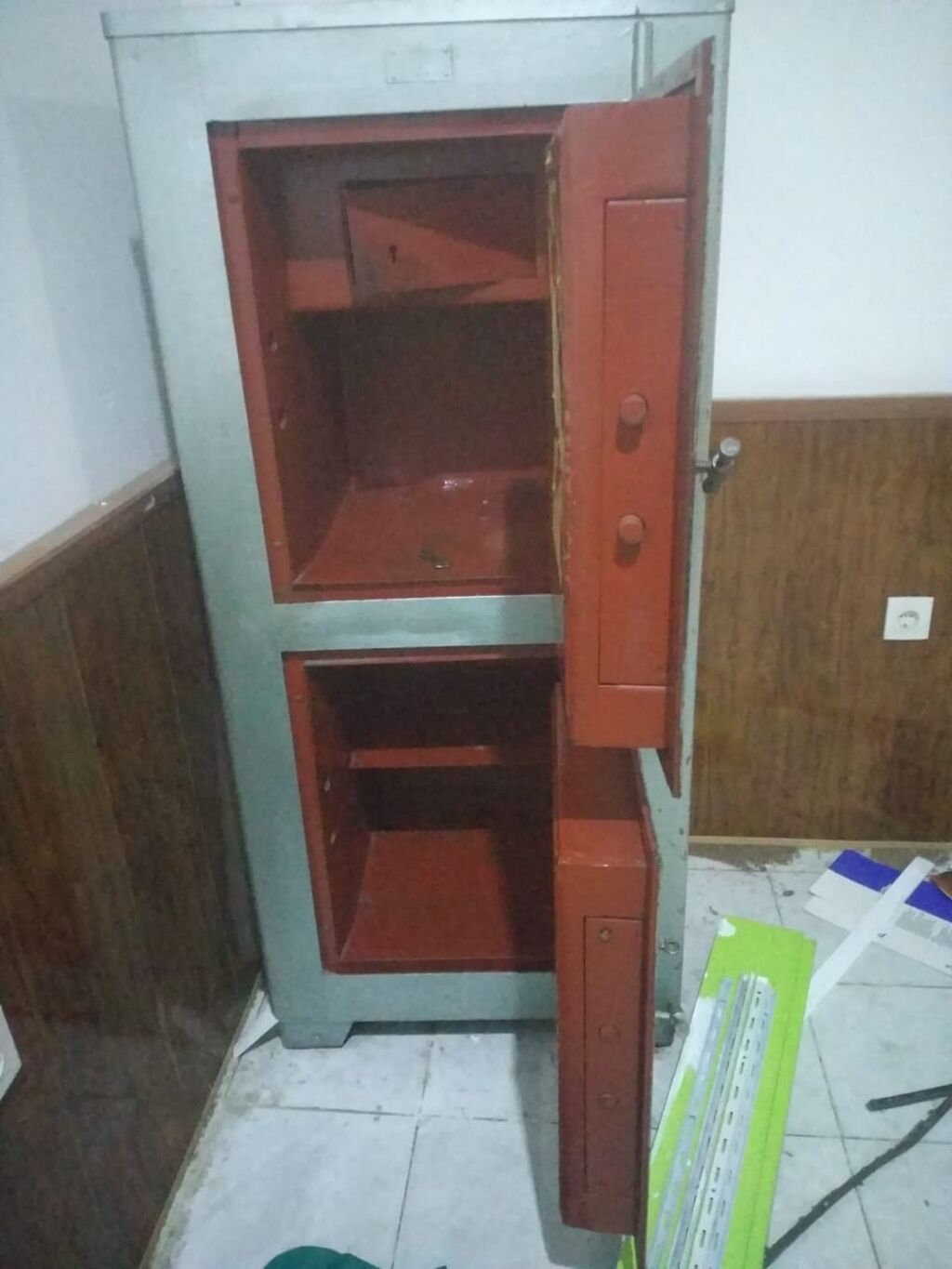 İki bölməli metal seyf - Material: qalın divarlı, ağır metal — Seyfləri, Bakı (3)