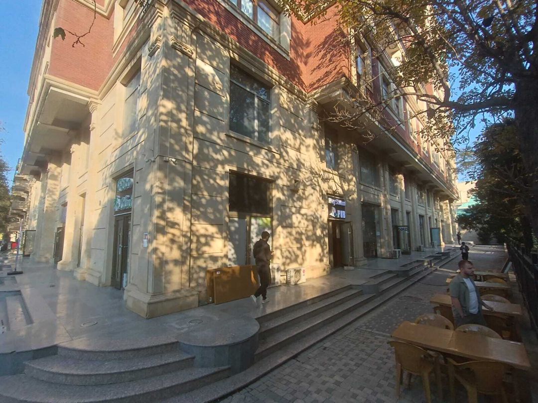 Satılır obyekt 1150 m² — Əmlak, Gəncə (5)