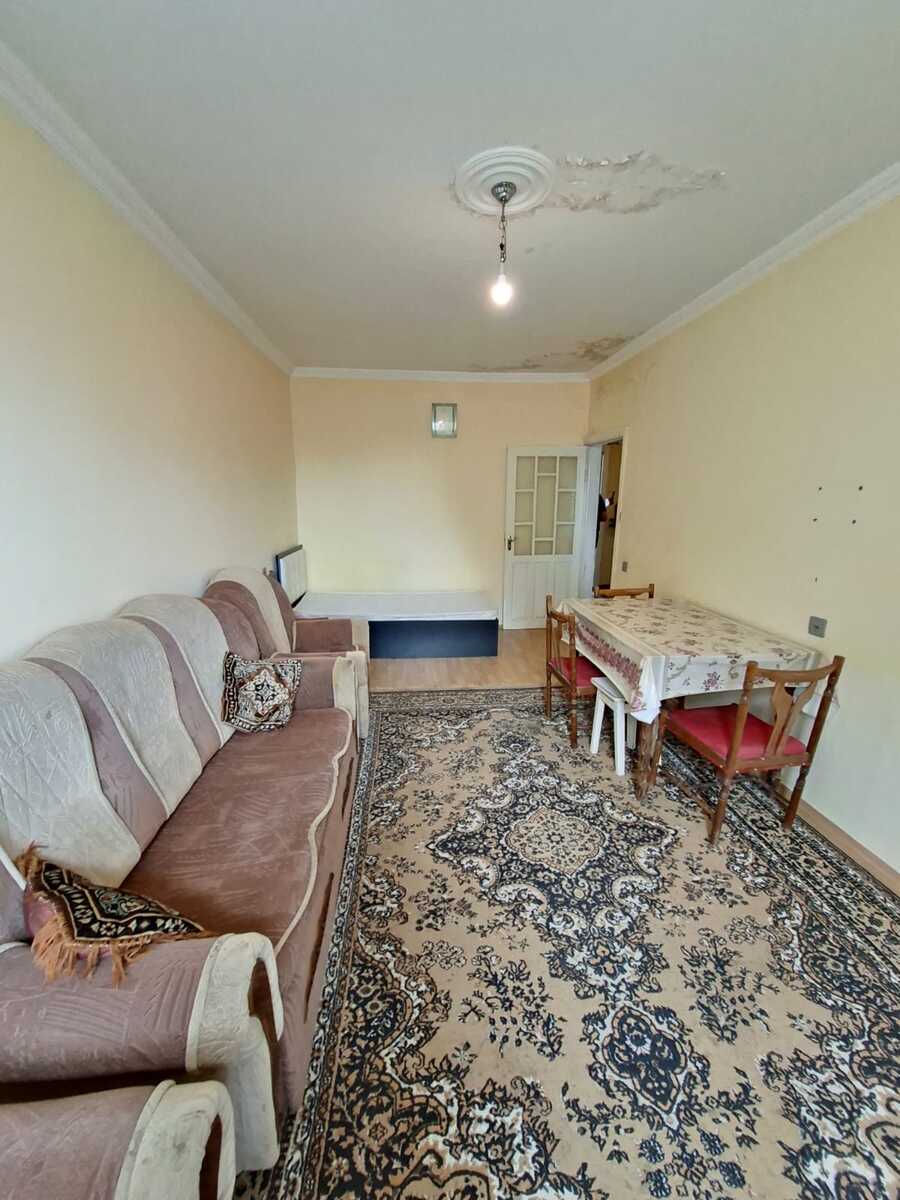 Satılır 2 otaqlı köhnə tikili 65 m² — Mənzil, Bakı (2)