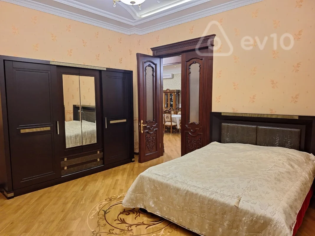 5 otaqlı həyət evi, 1100 m², Mərdəkan — Ev, villa, Bakı (12)
