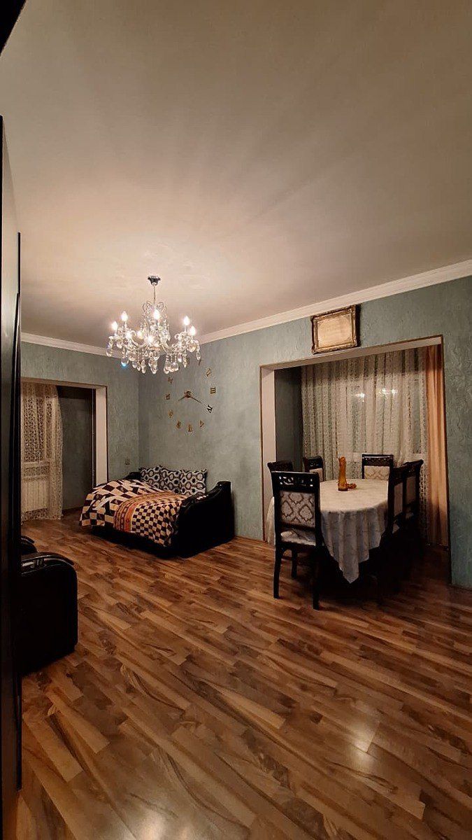 Satılır 2 otaqlı köhnə tikili 75 m² — Mənzil, Bakı (2)