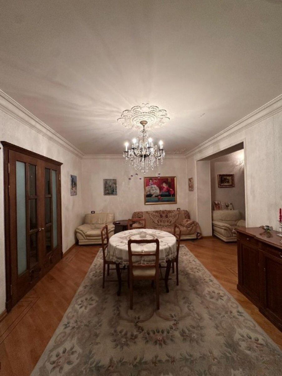 Satılır 4 otaqlı köhnə tikili 180 m² — Mənzil, Bakı (2)