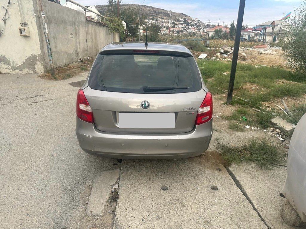 Skoda Fabia, 1.6 L, 2012 il, 300 000 km — Avtomobillər, Bakı (3)