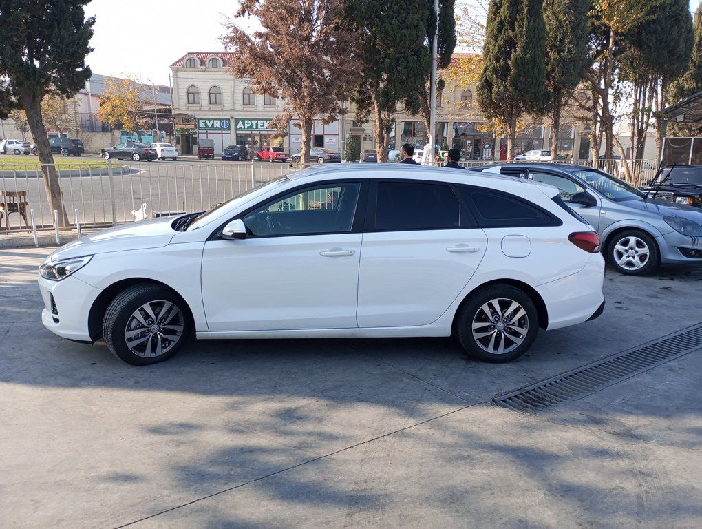 Hyundai i30, 1.6 L, 2017 il, 250 000 km 77-MZ-231 — Avtomobillər, Gəncə (7)