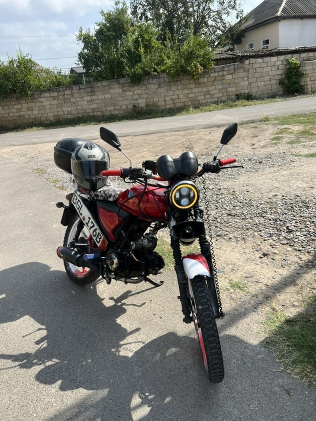 Moto göründüyü kimidi barterdə var baxr motoya üsdündə pul verə — Mopedlər və skuterlər, Sabirabad (2)