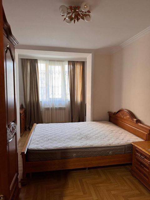 Satılır 2 otaqlı köhnə tikili 50 m² — Bakı