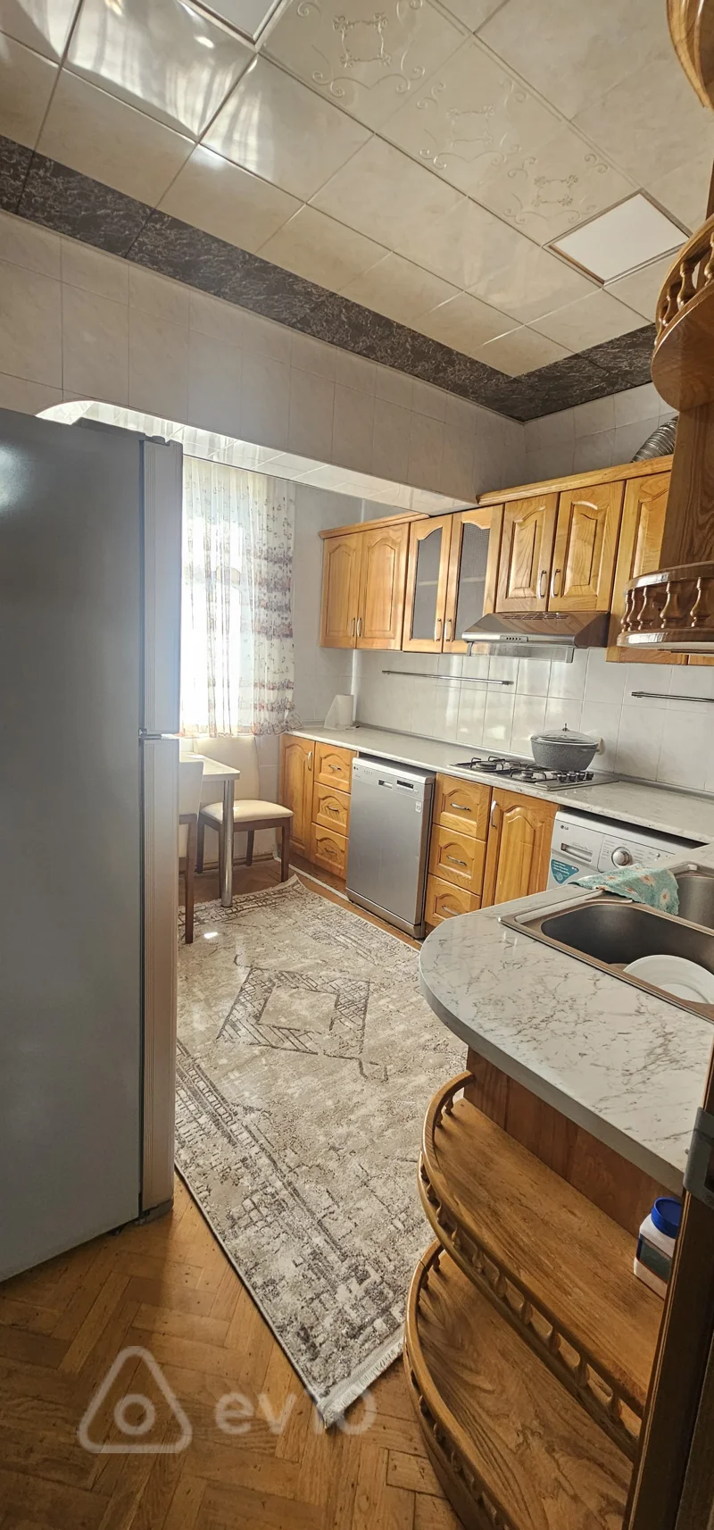 4 otaqlı mənzil, 110 m², Rüstəm Rüstəmov — kirayə — Mənzil, Bakı (6)
