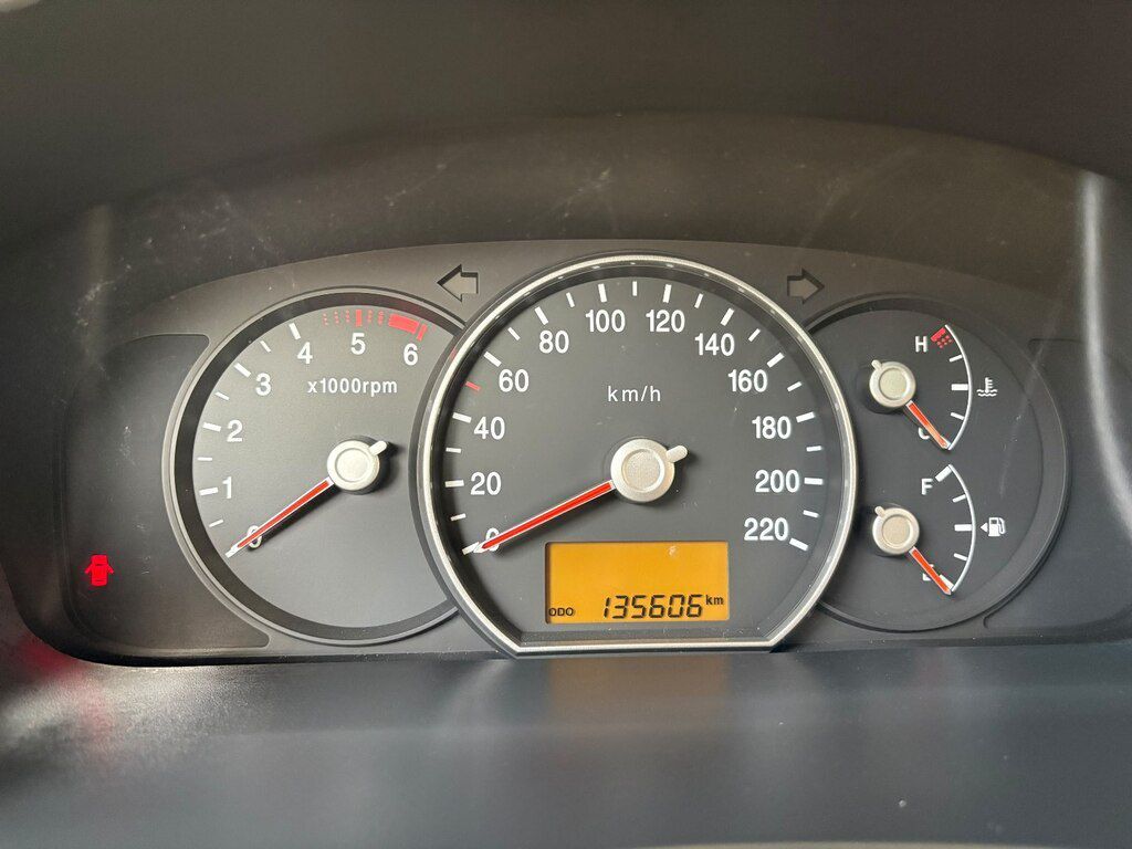 Kia Carens, 2.0 L, 2011 il, 135 606 km 77-NS-158 — Avtomobillər, Mingəçevir (8)