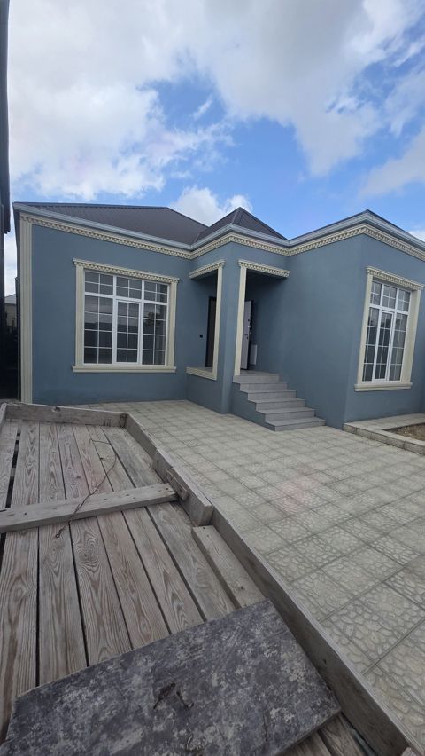 Satılır 3 otaqlı həyət evi/bağ evi 110 m² — Bakı
