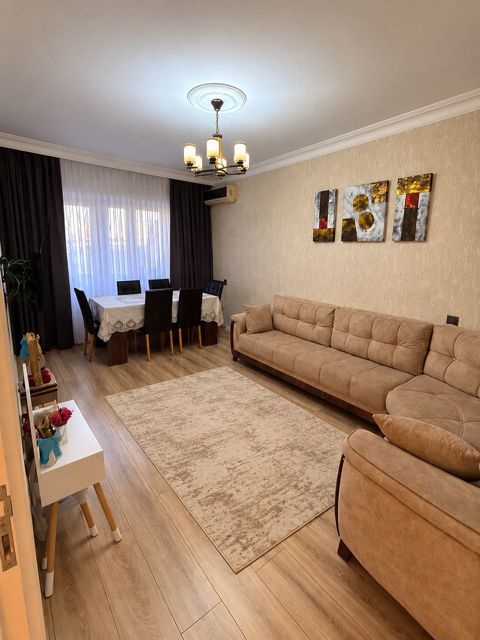 Satılır 3 otaqlı köhnə tikili 70 m² — Bakı