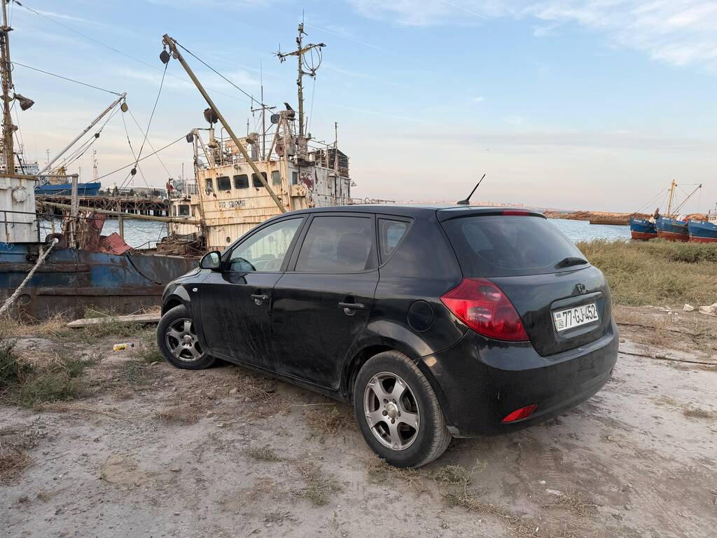 Kia Ceed, 1.6 L, 2007 il, 430 000 km 77-GJ-452 — Avtomobillər, Bakı (3)
