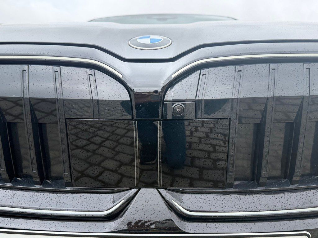 BMW 530, 2.0 L, 2025 il, 13 000 km 77-CC-929 — Avtomobillər, Bakı (12)
