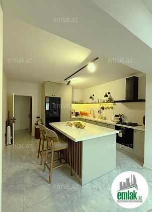 Satılır 2 otaqlı 95 m² yeni tikili Bakıxanov — Mənzil