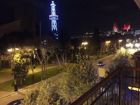 Satılır 2 otaqlı köhnə tikili 47 m² — Bakı