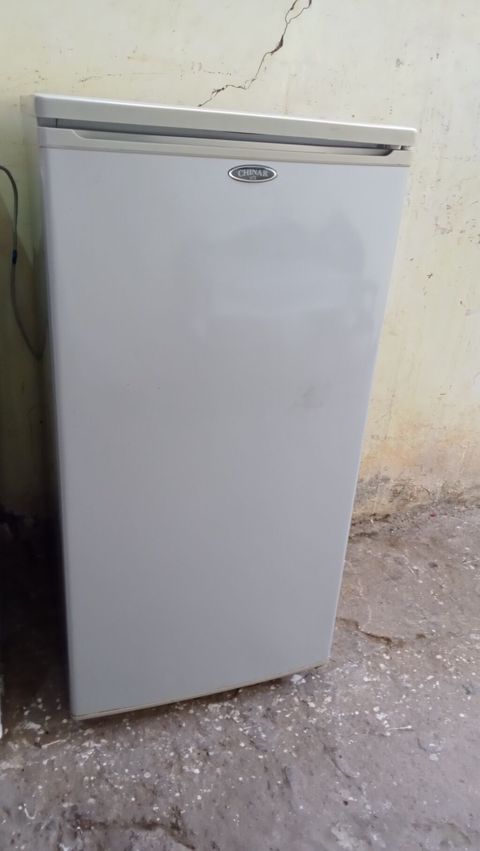 Soyuducu əla işlək vəziyyətdədir təzədən seçilmir. 60/120 cm — Bakı