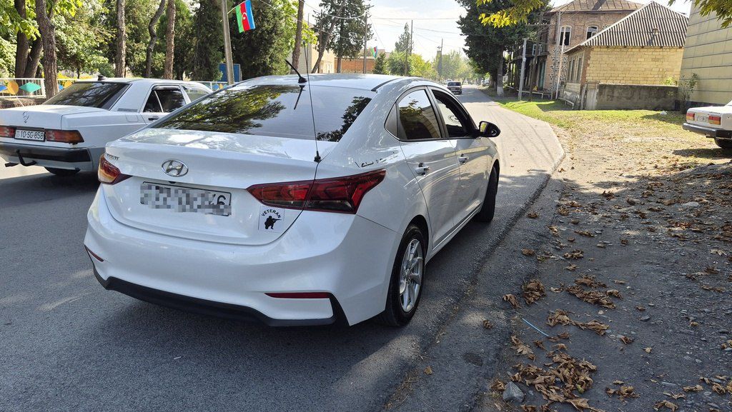 Hyundai Accent, 1.6 L, 2019 il, 180 000 km — Avtomobillər, Bakı (3)