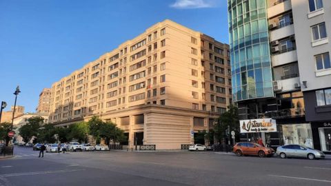 İcarəyə verilir 2 otaqlı köhnə tikili 75 m² — Bakı