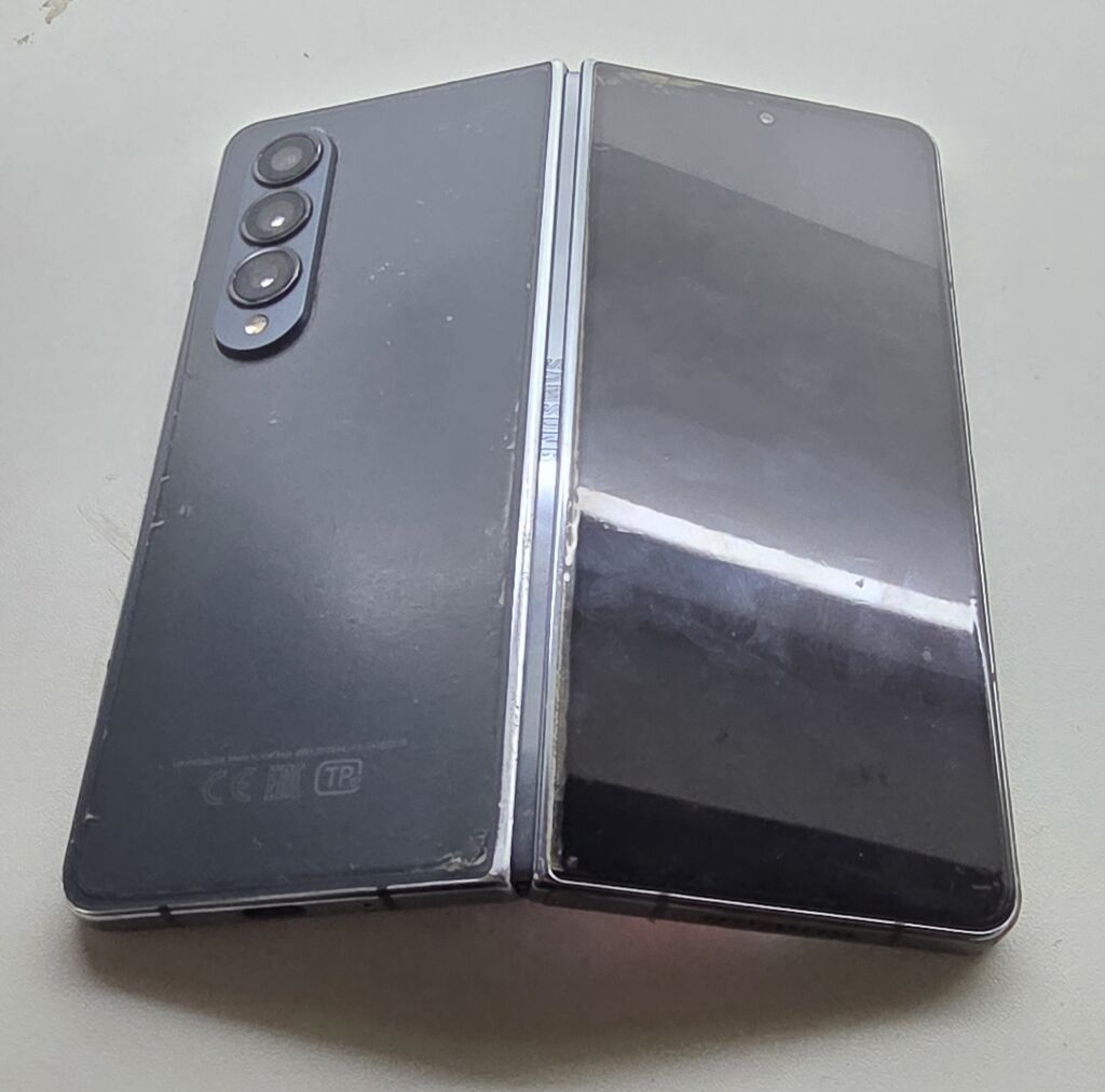 Samsung Galaxy Fold 4, 256 GB, rəng - Qara, Simsiz şarj — Samsung, Bakı (5)