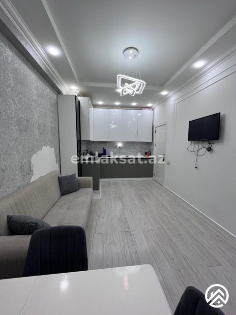 Satılır 2 otaq köhnə tikili 60 m², Bakıxanov — Bakı